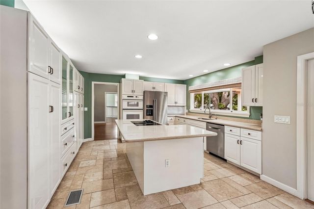 1675 LANDINGS LANE, Sarasota, FL 34231