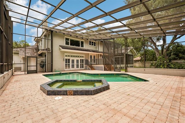 1675 LANDINGS LANE, Sarasota, FL 34231