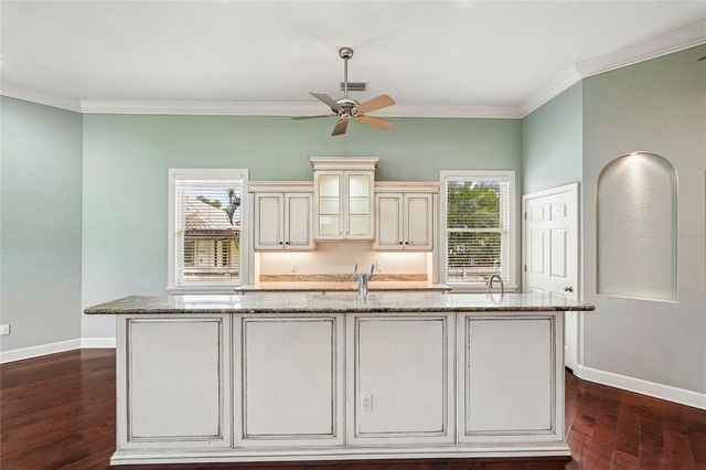 1675 LANDINGS LANE, Sarasota, FL 34231