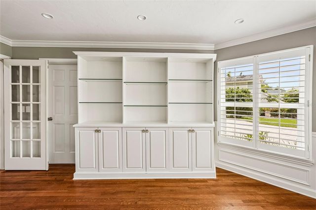 1675 LANDINGS LANE, Sarasota, FL 34231