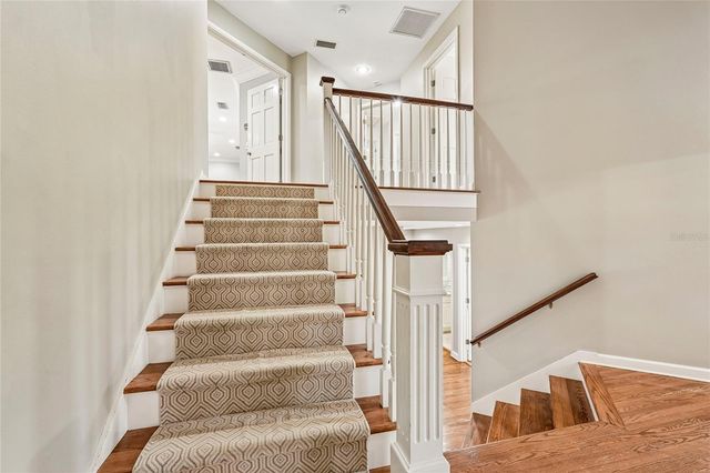 1675 LANDINGS LANE, Sarasota, FL 34231