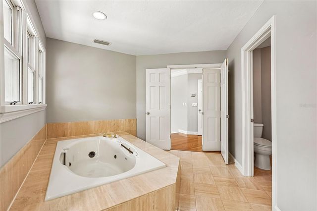 1675 LANDINGS LANE, Sarasota, FL 34231