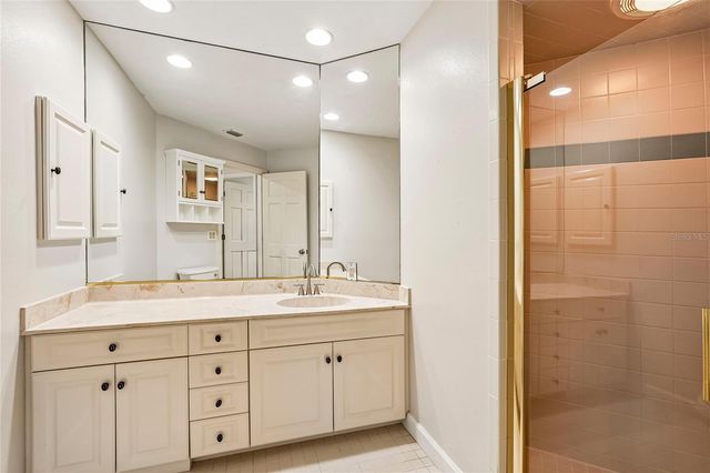 1675 LANDINGS LANE, Sarasota, FL 34231