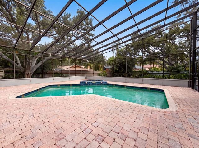 1675 LANDINGS LANE, Sarasota, FL 34231