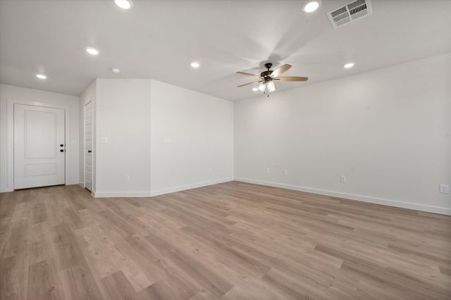 13802 Flint Avenue, Lubbock, TX 79423