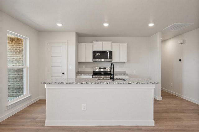 13802 Flint Avenue, Lubbock, TX 79423