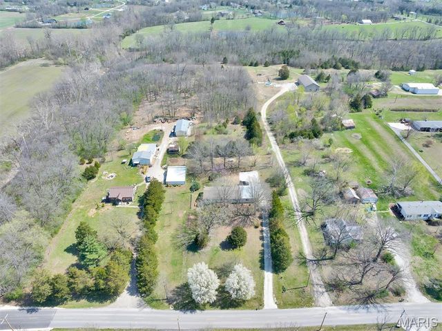 674 Mennemeyer Road, Troy, MO 63379