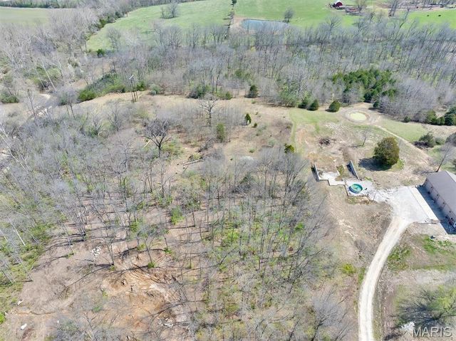 674 Mennemeyer Road, Troy, MO 63379