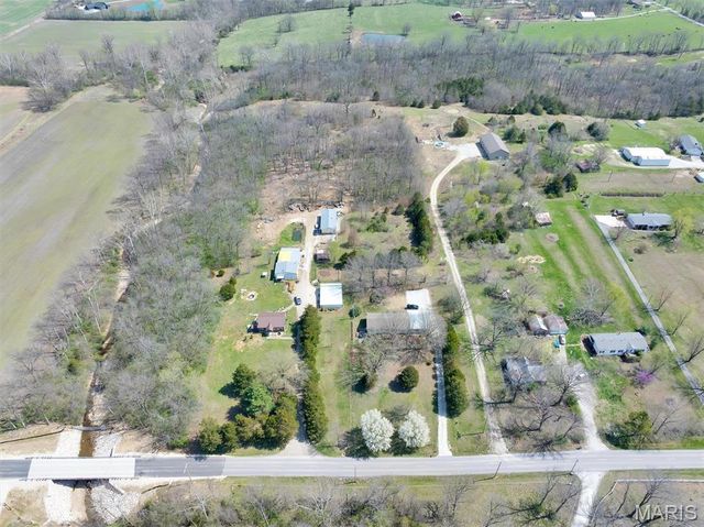 674 Mennemeyer Road, Troy, MO 63379