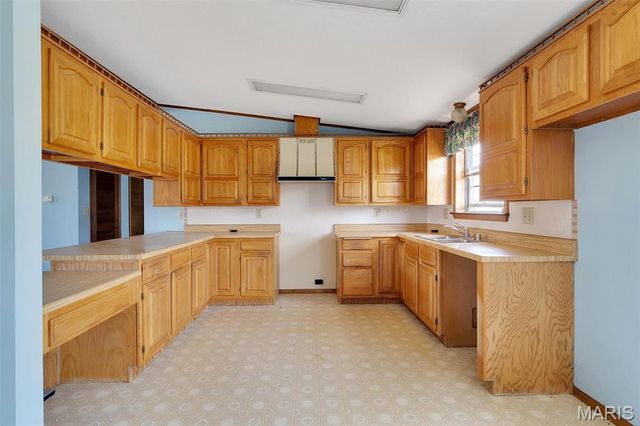 674 Mennemeyer Road, Troy, MO 63379