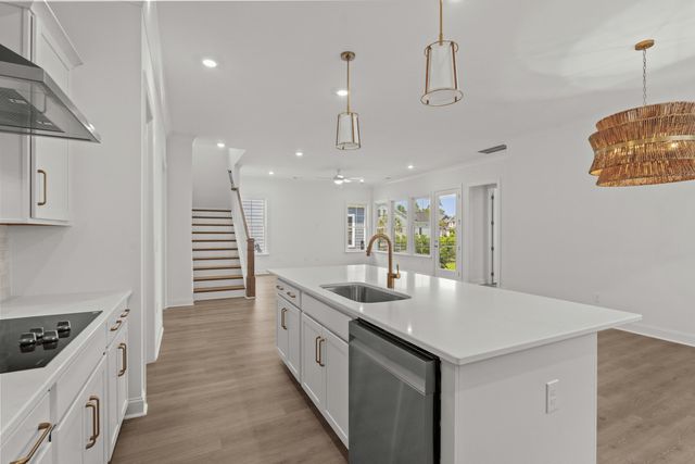 800 Creek Pointe Drive, Moncks Corner, SC 29461