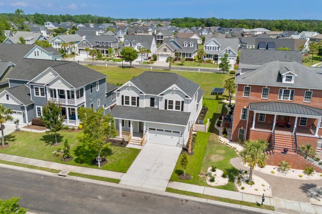 800 Creek Pointe Drive, Moncks Corner, SC 29461