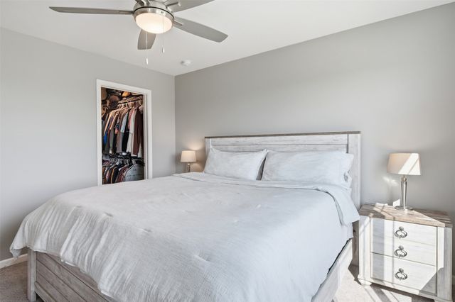 16507 Walnut Meadows Drive, Urbandale, IA 50323