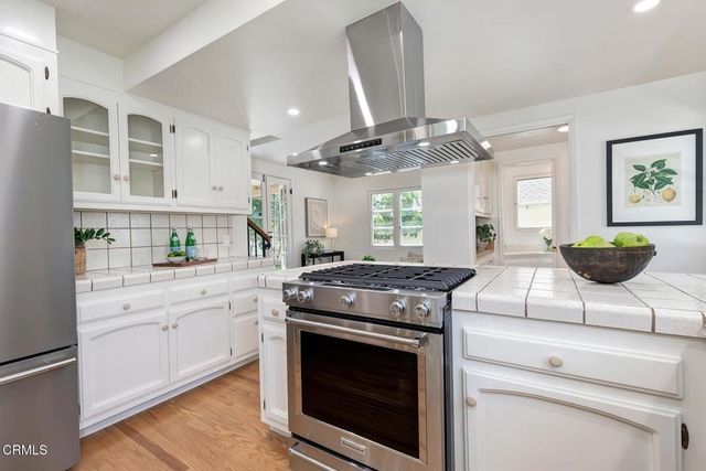 2096 Brigden, Pasadena, CA 91104