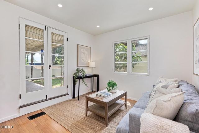 2096 Brigden, Pasadena, CA 91104