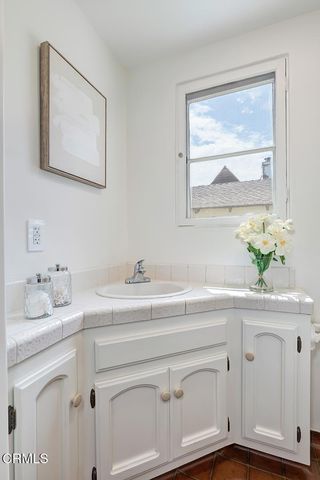2096 Brigden, Pasadena, CA 91104