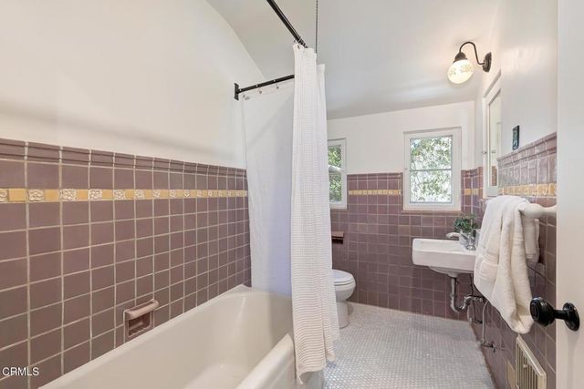 2096 Brigden, Pasadena, CA 91104