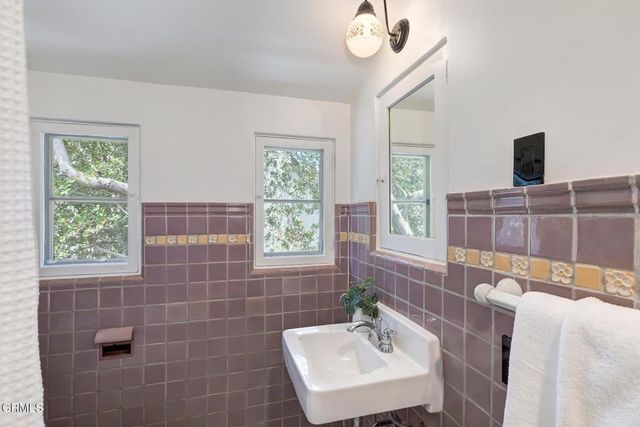 2096 Brigden, Pasadena, CA 91104