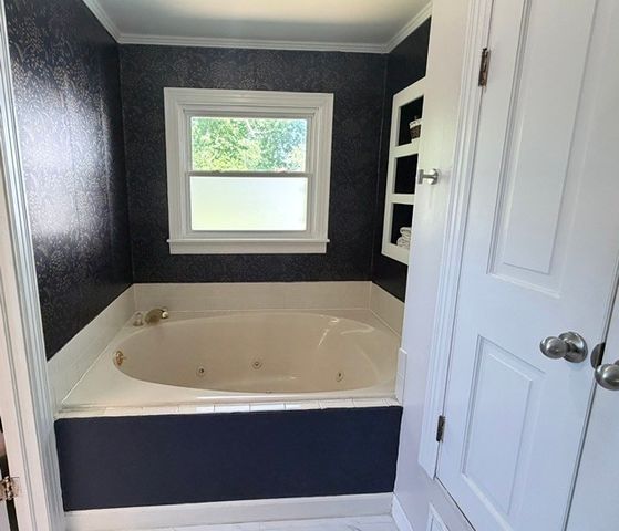 504 Franklin Dr, Paris, TN 38242