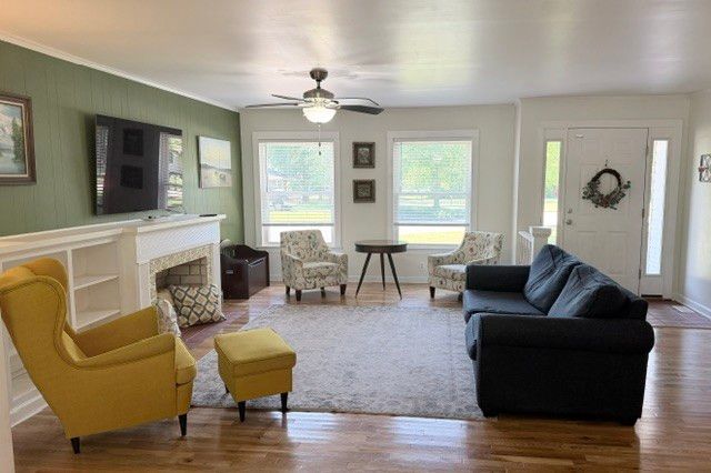 504 Franklin Dr, Paris, TN 38242