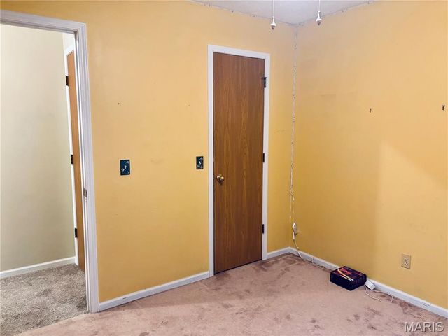 116 Valleywood Court, Bethalto, IL 62010