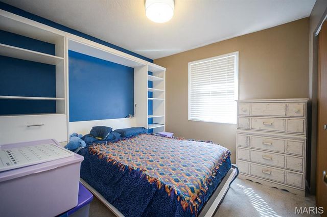 116 Valleywood Court, Bethalto, IL 62010