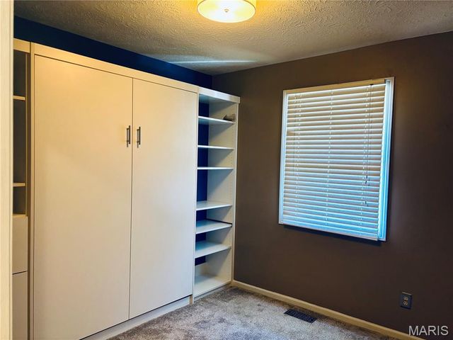 116 Valleywood Court, Bethalto, IL 62010