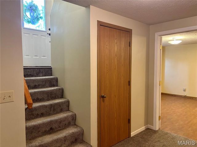 116 Valleywood Court, Bethalto, IL 62010