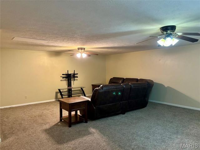 116 Valleywood Court, Bethalto, IL 62010