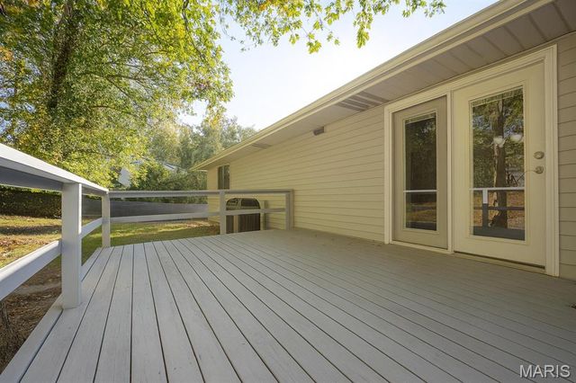 116 Valleywood Court, Bethalto, IL 62010