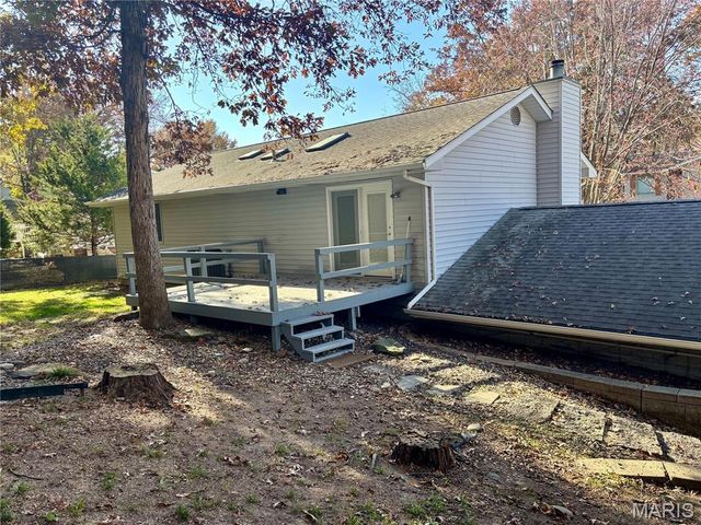 116 Valleywood Court, Bethalto, IL 62010