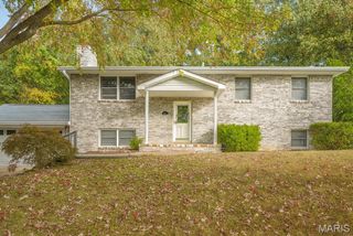 116 Valleywood Court, Bethalto, IL 62010