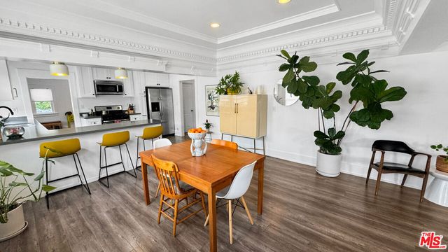 3489 2nd Avenue, Los Angeles, CA 90018