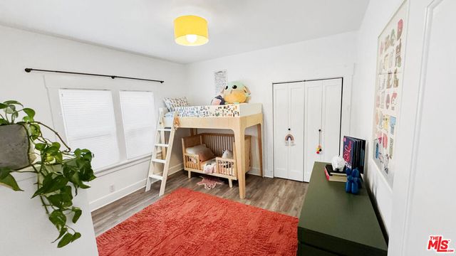 3489 2nd Avenue, Los Angeles, CA 90018