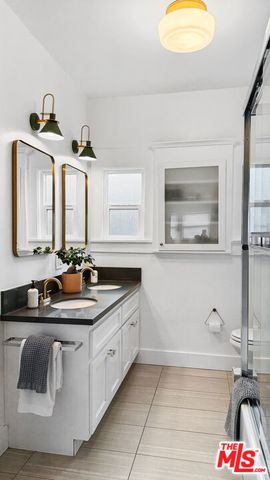 3489 2nd Avenue, Los Angeles, CA 90018