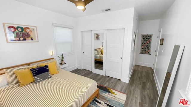 3489 2nd Avenue, Los Angeles, CA 90018