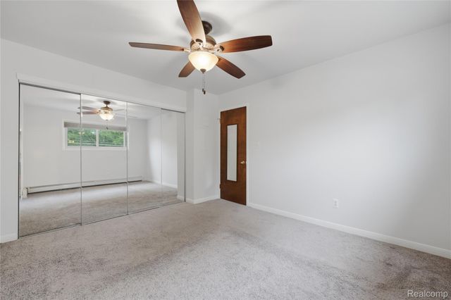 15055 HUBBARD Street 28, Livonia, MI 48154