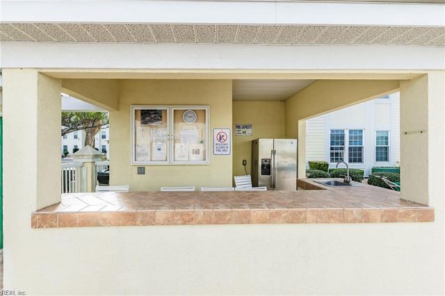 3232 Silver Sands Cir Apt 201, Virginia Beach, VA 23451