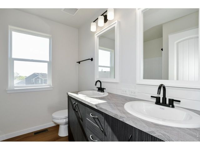 1144 Bitterroot Ct, Johnstown, CO 80534