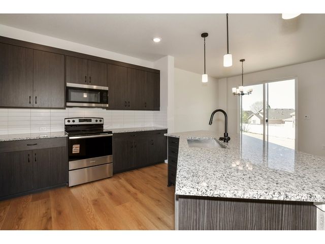 1144 Bitterroot Ct, Johnstown, CO 80534