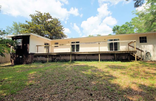 1016 Pine Lake Drive, Niceville, FL 32578