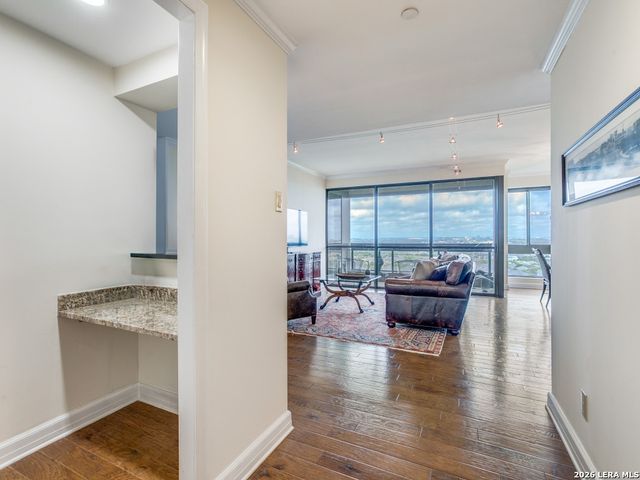 7887 Broadway Apt 905, San Antonio, TX 78209