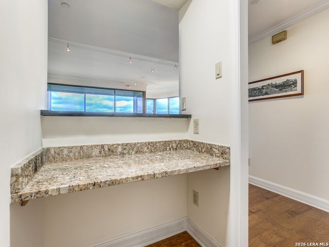 7887 Broadway Apt 905, San Antonio, TX 78209