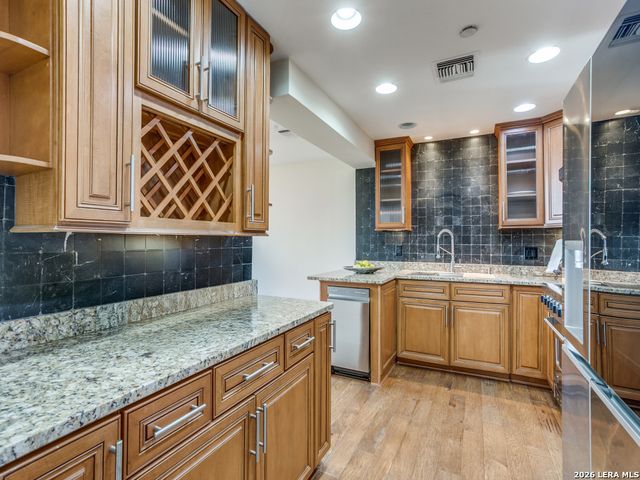 7887 Broadway Apt 905, San Antonio, TX 78209