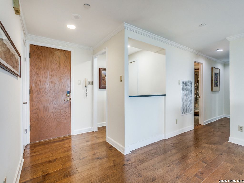 7887 Broadway Apt 905, San Antonio, TX 78209