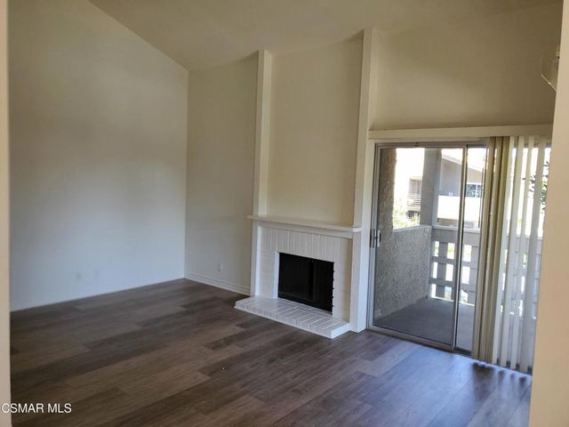 427 Arbor Lane Court 206, Thousand Oaks, CA 91360
