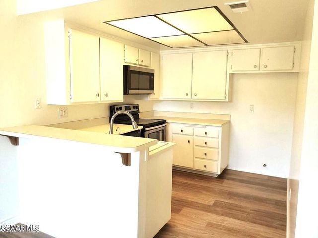 427 Arbor Lane Court 206, Thousand Oaks, CA 91360