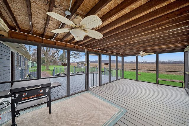 404 Sherwood Avenue, Three Oaks, MI 49128