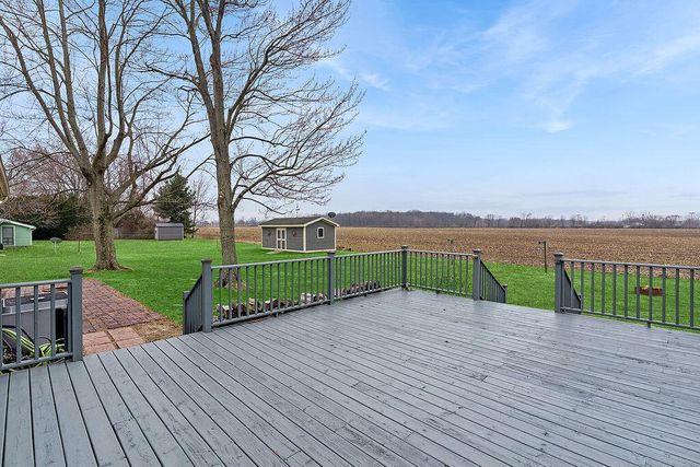 404 Sherwood Avenue, Three Oaks, MI 49128