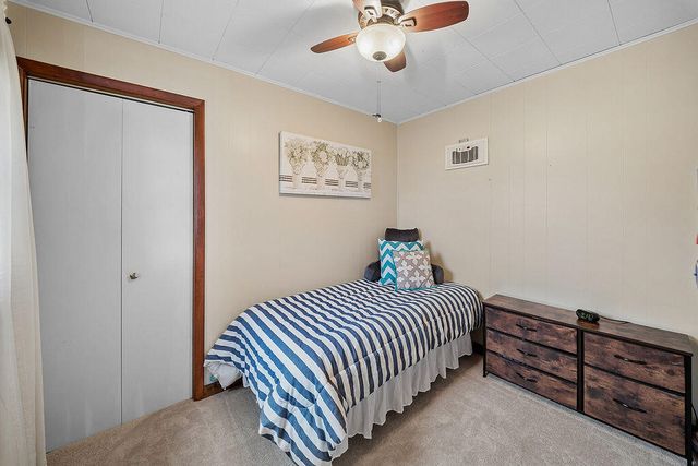 404 Sherwood Avenue, Three Oaks, MI 49128